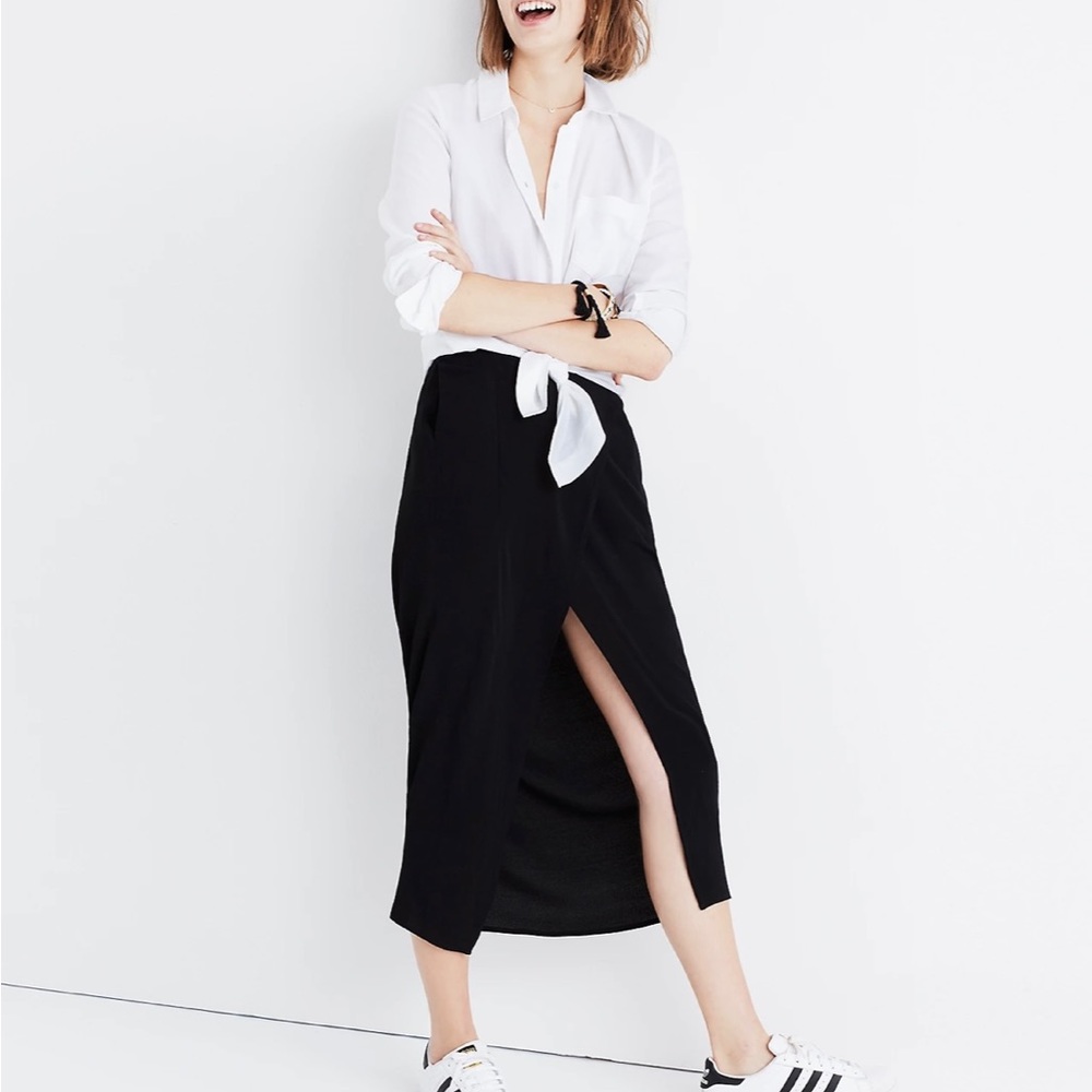 Madewell Overlay Wrap Black Midi Skirt. Size S